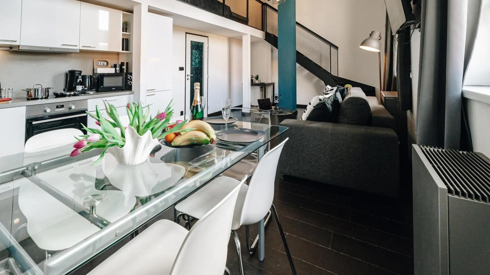 Apartmán Modern Loft With Airhokey In City Centre Praha